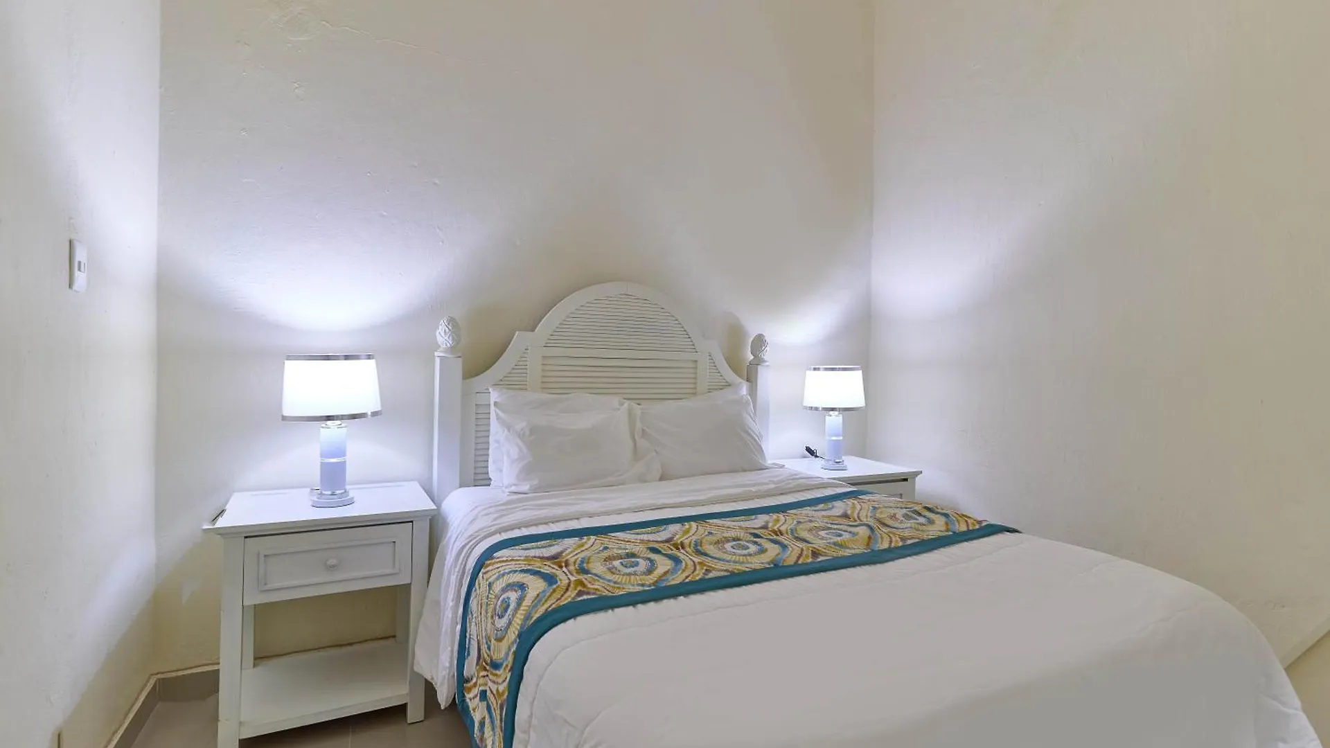 Hotel D'Cornelio Santo Domingo 5*,