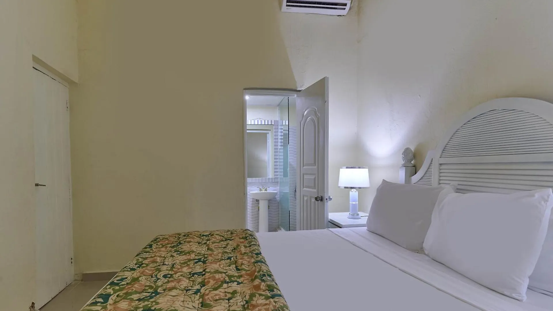 Hotel D'Cornelio Santo Domingo